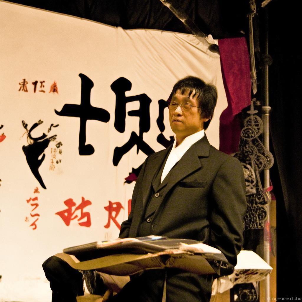 龙舟赛场“跨界”征婚：传统文化与现代需求的创新碰撞🚣‍♂️💑